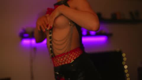 Stella online show from December 2024 06:21:01 AM