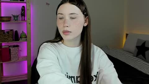 stella_sunny online show from April 2026 11:54:02 PM