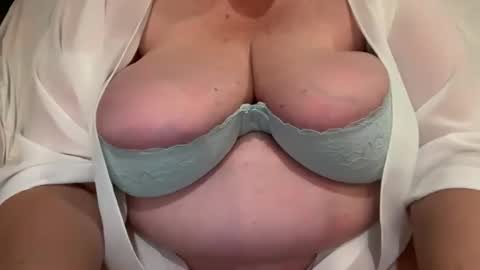 Snapshot of stellaaltamarea chatting on October 2025 09:46:01 PM stellaaltamarea online show from October 2025 09:46:01 PM