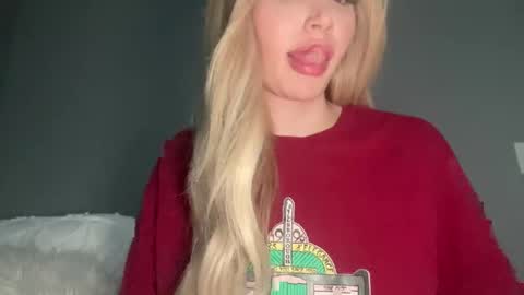 Snapshot of stellacummings chatting on February 2025 07:55:02 AM Stella Bella online show from February 2025 07:55:02 AM