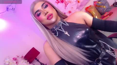 CALL ME STELLA online show from April 2026 07:13:02 AM