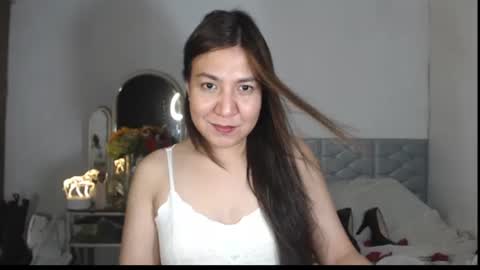 Stella online show from October 2025 04:27:02 PM