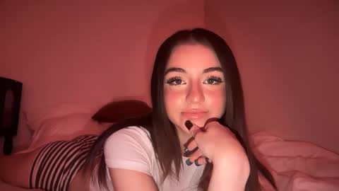 Snapshot of stellapearl chatting on October 2025 08:06:02 PM stellapearl online show from October 2025 08:06:02 PM