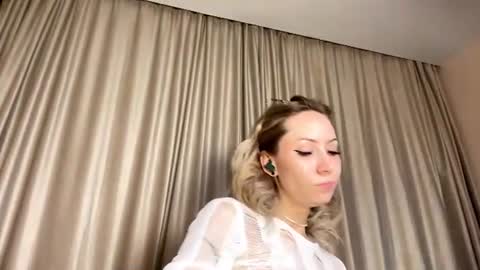 Alexia online show from June 2026 04:12:01 AM