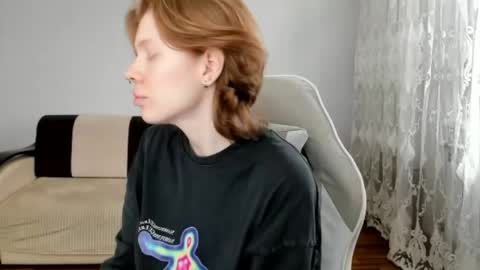 S T E L L A online show from April 2026 11:08:02 AM