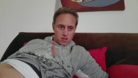 sten015 online show from October 2025 12:35:02 PM