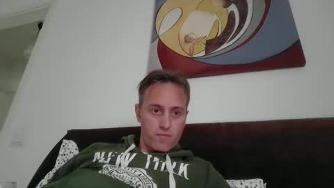 Snapshot of sten015 chatting on November 2025 11:58:01 AM sten015 online show from November 2025 11:58:01 AM