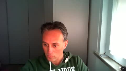 Snapshot of sten015 chatting on March 2026 04:00:01 PM sten015 online show from March 2026 04:00:01 PM