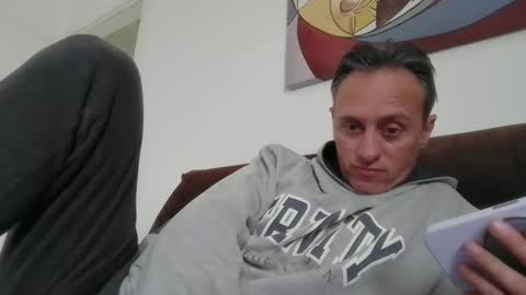 Snapshot of sten015 chatting on April 2026 12:34:02 PM sten015 online show from April 2026 12:34:02 PM
