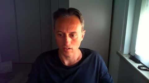Snapshot of sten015 chatting on May 2026 03:40:01 PM sten015 online show from May 2026 03:40:01 PM