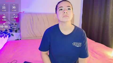 Snapshot of stepha_sweet chatting on May 2026 11:06:02 PM Emma online show from May 2026 11:06:02 PM