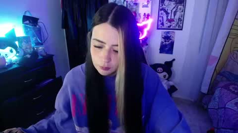 Snapshot of stephani_rousso chatting on September 2025 11:19:02 PM joha cosmo online show from September 2025 11:19:02 PM