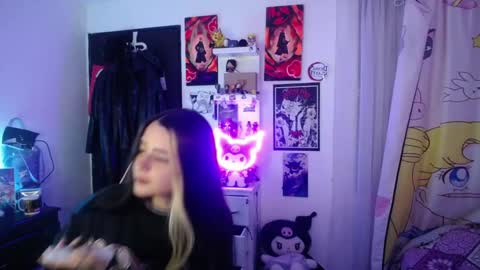 Snapshot of stephani_rousso chatting on September 2025 11:19:01 PM joha cosmo online show from September 2025 11:19:01 PM