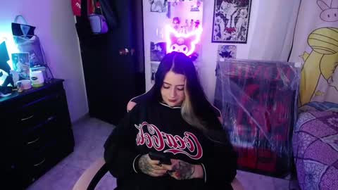 Snapshot of stephani_rousso chatting on October 2025 11:04:02 PM joha cosmo online show from October 2025 11:04:02 PM