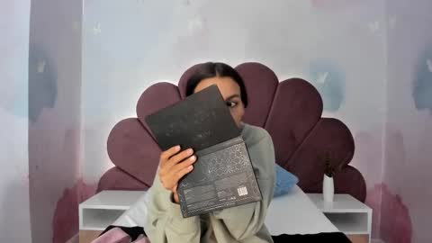 Stefff  online show from March 2026 12:11:02 PM