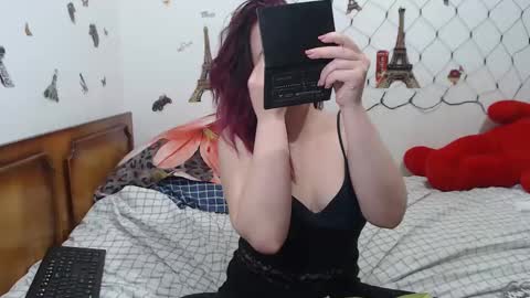 Snapshot of stephaniewild chatting on March 2025 05:42:02 AM Stephanie online show from March 2025 05:42:02 AM