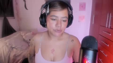 Stephanie  online show from March 2026 02:04:02 AM