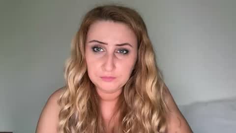 Stephany online show from June 2026 03:31:02 PM