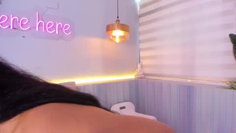 Stephany  online show from November 2025 04:57:02 PM