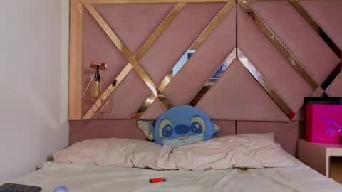 stephany_grand online show from April 2026 07:27:02 PM