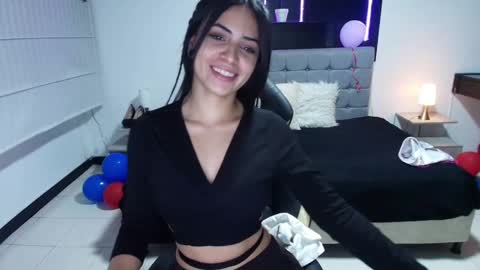Snapshot of stephany_rodriguez_ chatting on February 2025 04:46:02 PM stephany_rodriguez_ online show from February 2025 04:46:02 PM