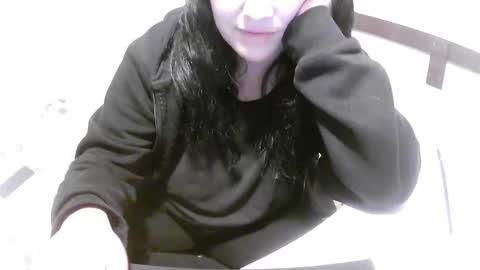 Stephany online show from October 2025 08:42:01 PM