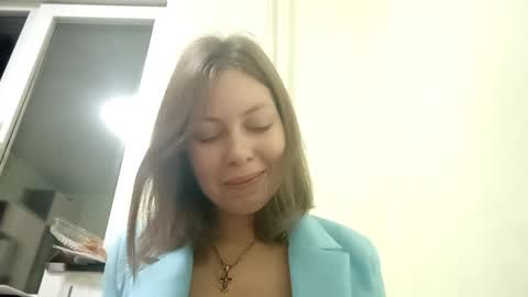 Jessica online show from December 2025 05:43:02 PM