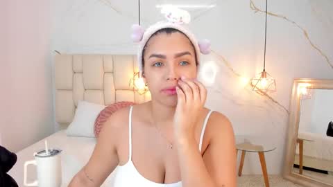 Stefanny online show from March 2025 10:43:02 PM