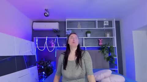Stephie online show from April 2026 05:16:02 AM