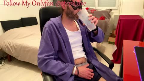 Snapshot of stephxl chatting on April 2026 05:07:01 PM Steph live french bigcock tbm online show from April 2026 05:07:01 PM