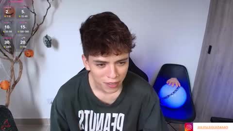 Snapshot of stev_austin_ chatting on October 2025 07:16:02 PM Stev austin online show from October 2025 07:16:02 PM