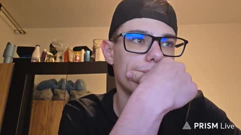 Steve371967 online show from December 2025 06:16:01 PM