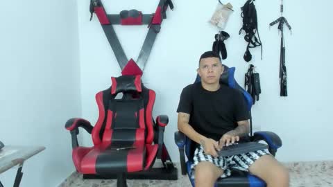 Snapshot of steven19_latinboy chatting on December 2025 01:27:02 PM Steven online show from December 2025 01:27:02 PM