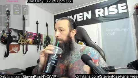 Snapshot of stevenrisenyc chatting on March 2025 12:59:02 AM StevenRiseNYC online show from March 2025 12:59:02 AM