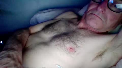 steviehard7 online show from January 2025 08:18:02 AM