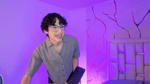 Snapshot of sthepanodimonaco chatting on March 2026 03:11:01 AM Sthepano online show from March 2026 03:11:01 AM