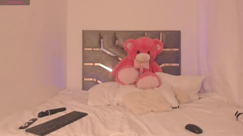 Snapshot of sthepie chatting on October 2025 03:07:02 AM sthepie online show from October 2025 03:07:02 AM