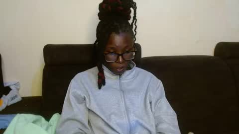 Snapshot of sticklavah chatting on November 2025 12:04:02 PM sticklavah online show from November 2025 12:04:02 PM