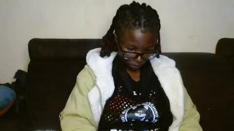 Snapshot of sticklavah chatting on December 2025 04:06:01 AM sticklavah online show from December 2025 04:06:01 AM