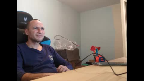 Snapshot of stickolive1 chatting on October 2025 10:10:01 PM stickolive1 online show from October 2025 10:10:01 PM