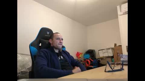 stickolive1 online show from March 2026 11:32:02 PM