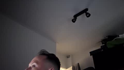 Axel online show from March 2025 12:09:02 PM