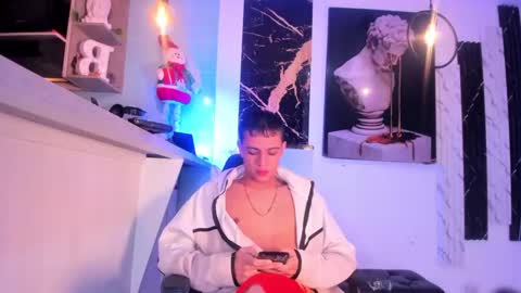 Stiven  brendan online show from December 2024 01:10:01 AM