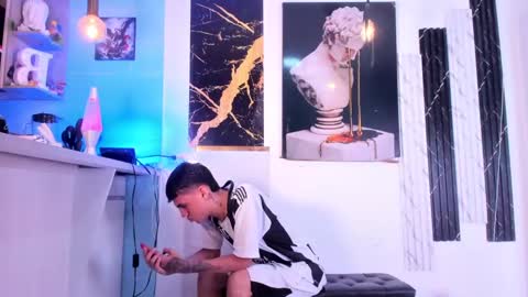 Stiven  brendan online show from February 2025 08:50:01 AM