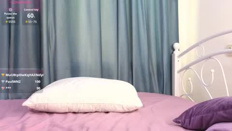 still__eva online show from October 2025 04:42:01 AM