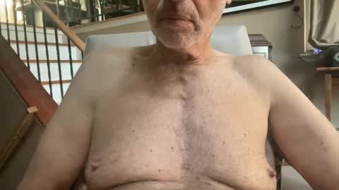 Snapshot of stillbad2 chatting on January 2025 07:43:01 PM Stillbad2 online show from January 2025 07:43:01 PM