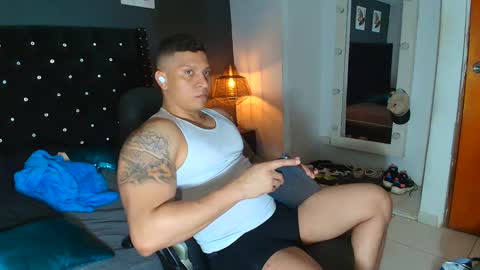 stily online show from September 2025 03:20:01 AM