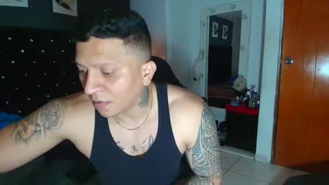 stily online show from October 2025 03:20:01 AM