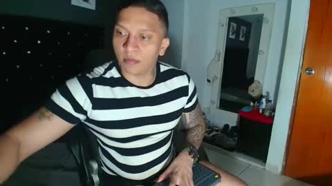 stily online show from October 2025 03:40:02 AM