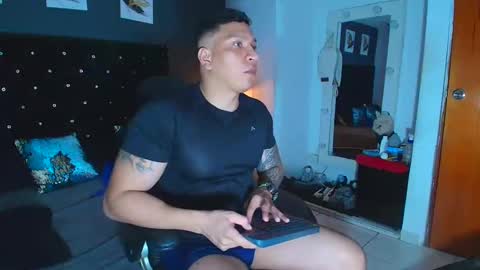 stily online show from October 2025 04:09:01 AM